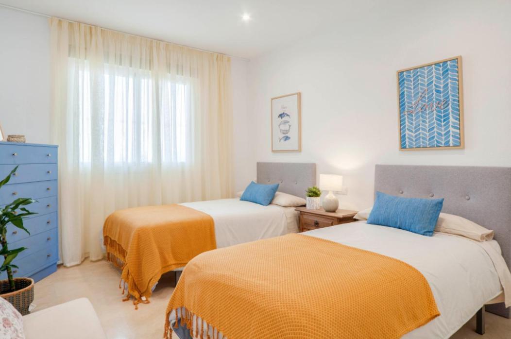 Family Aguamarina Front The Sea Free Parking Διαμέρισμα Fuengirola Εξωτερικό φωτογραφία